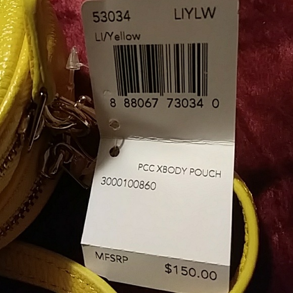 COACH body purse - Picture 2 of 4